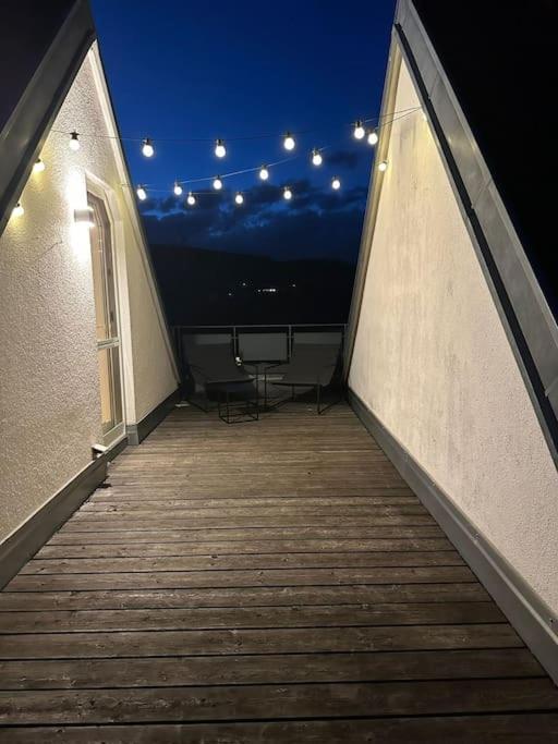 Ferienwohnung Kaiserblick Иринген Екстериор снимка