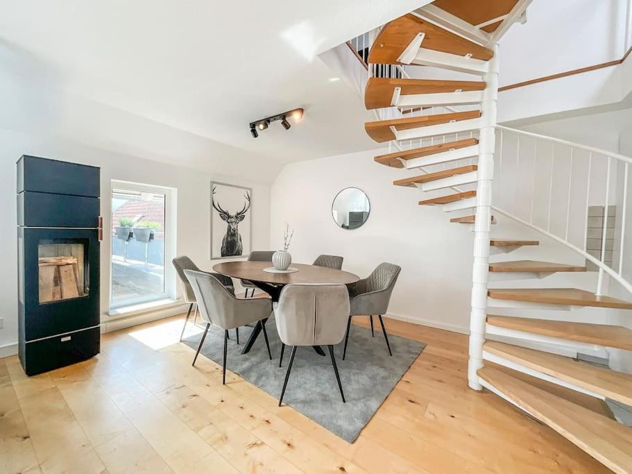 Ferienwohnung Kaiserblick Иринген Екстериор снимка