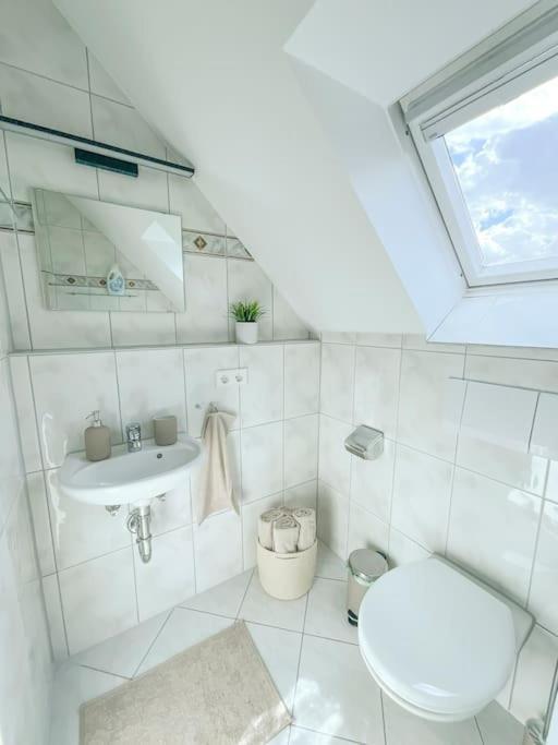 Ferienwohnung Kaiserblick Иринген Екстериор снимка